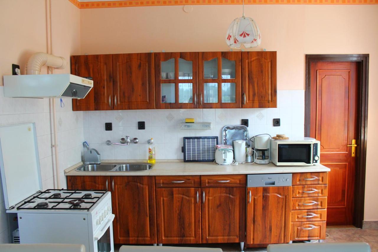 Ibolya Apartmanok Fonyód Exteriör bild