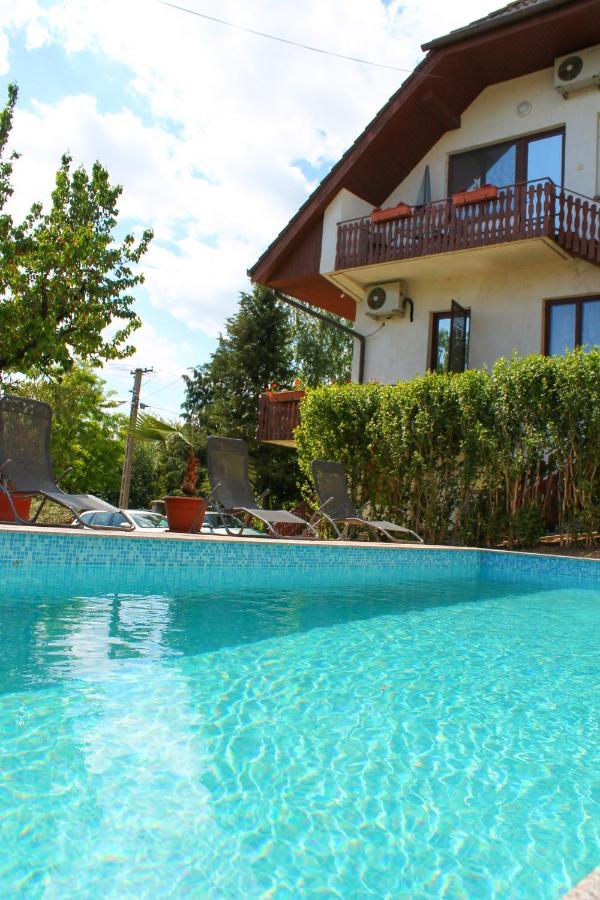 Ibolya Apartmanok Fonyód Exteriör bild